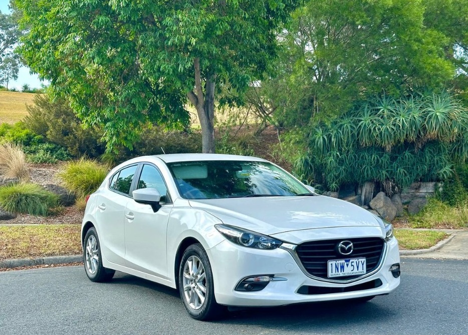 2018 Mazda 3 Maxx Sport